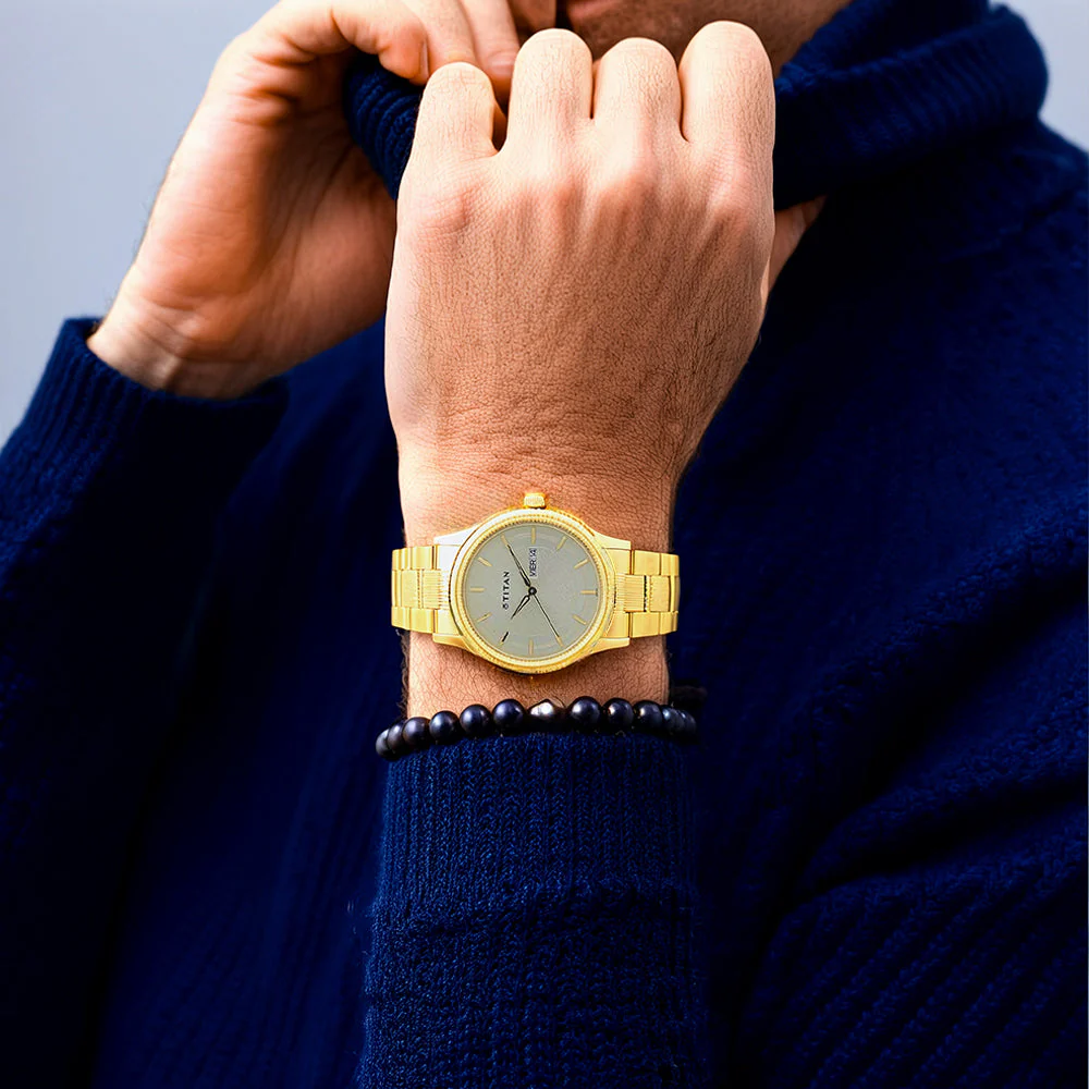 Titan Analog with Day and Date Quartz Champagne Dial Metal Round Stainless Steel Strap watch for Men - Image 3