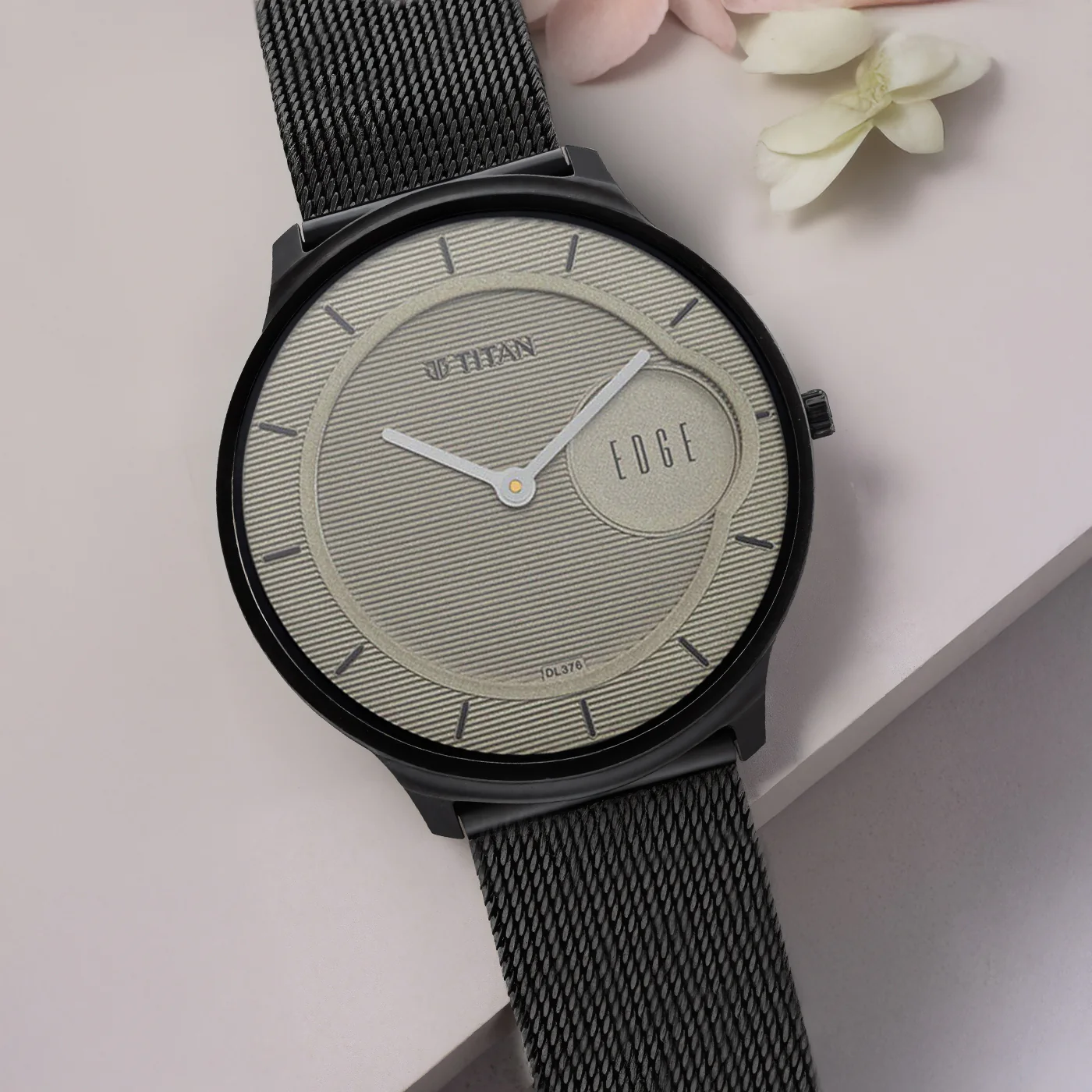 Titan Edge Slim Leather Strap Beige Dial Analog Watch for Men - Image 9